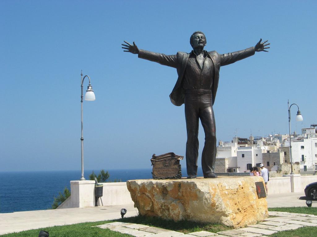 Appartamento Onda Marina Polignano a Mare Luaran gambar